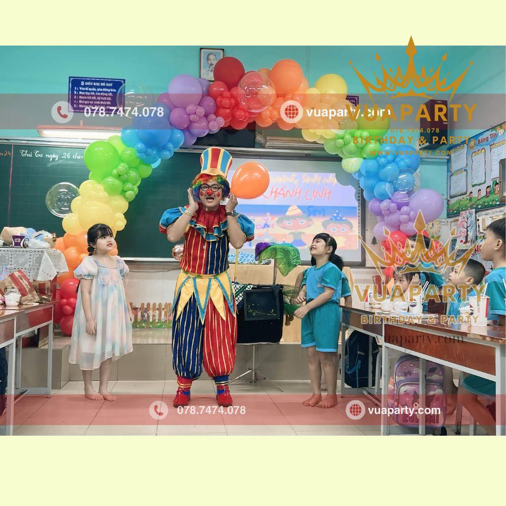 Vua Party cung cấp chú hề ảo thuật giá rẻ trong lớp học