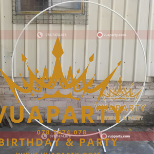 Khung tròn với nhiều kích thước được nẹp sẵn gỗ tại Vua Party