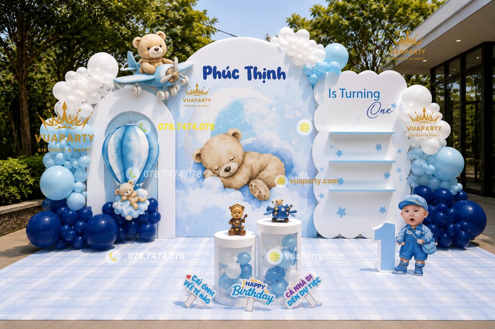 Mẫu trang trí thôi nôi tone xanh kết hợp gấu teddy